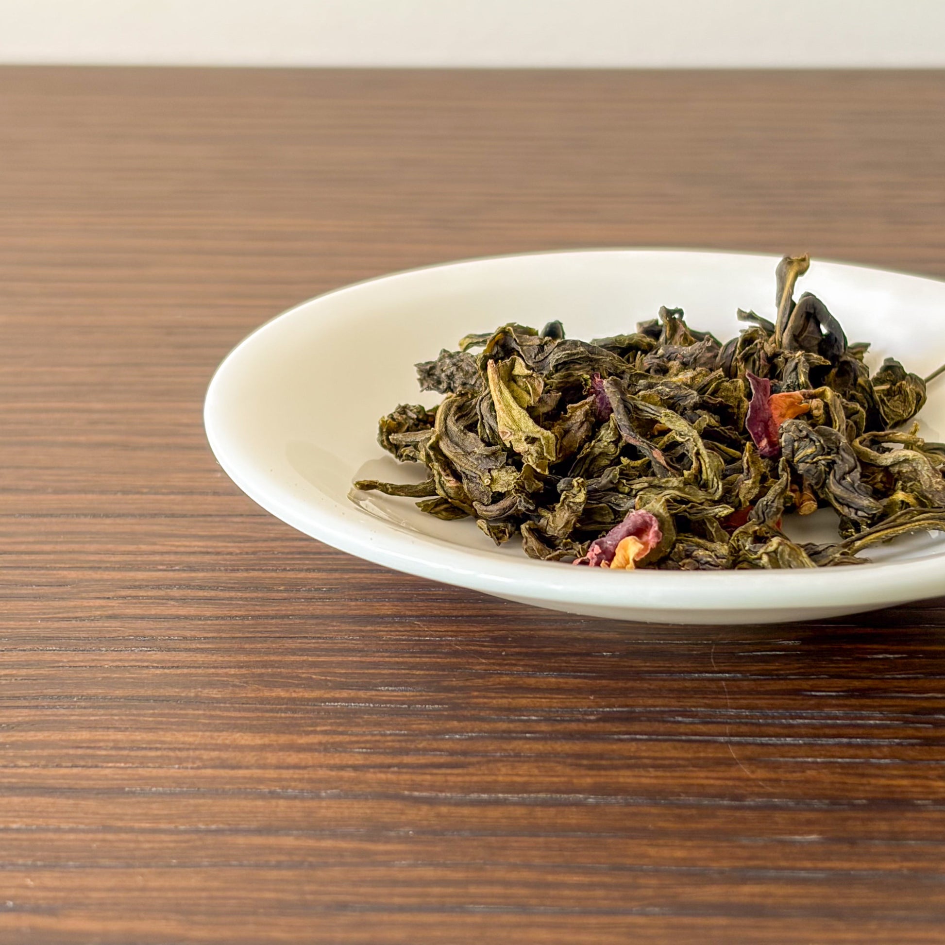 Lupicia Momo Oolong Super Grade Tea